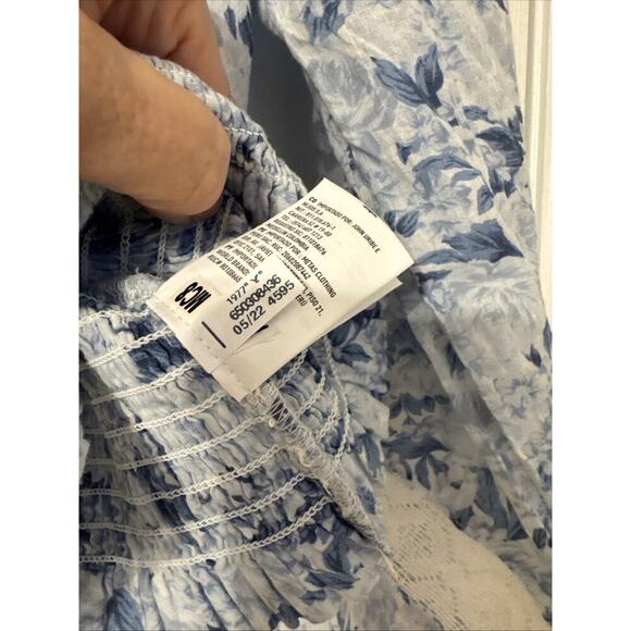 Amercian Eagle Outfitters Boho Blue White Floral Button Smocked Crop Top XL - Picture 8 of 9